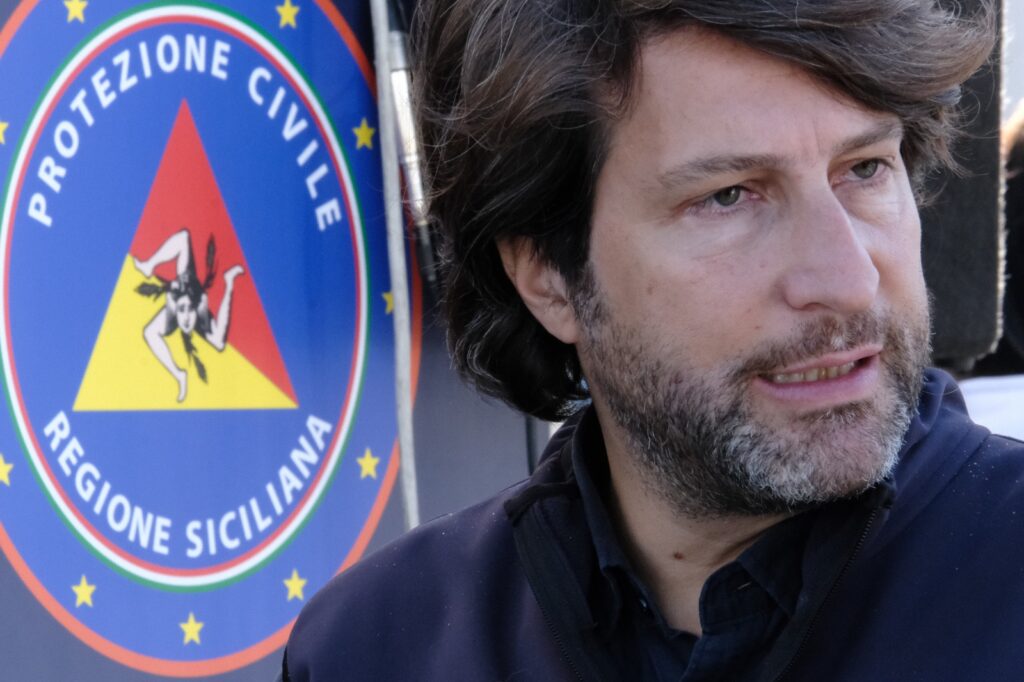 69b00a2d-2b6d-44fa-94f1-824bf4a93159